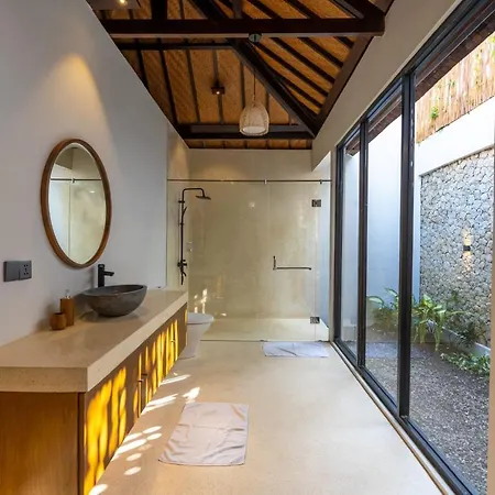 Green Jimbaran Bay Villa